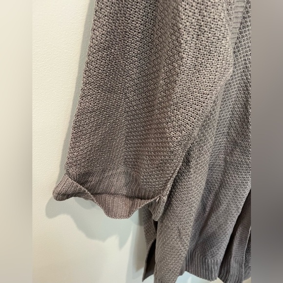 Women’s Cupshe Knit Open Gray Sweater Cardigan/Cover Up 1/2 to 3/4 Sleeve Size M - Picture 3 of 7